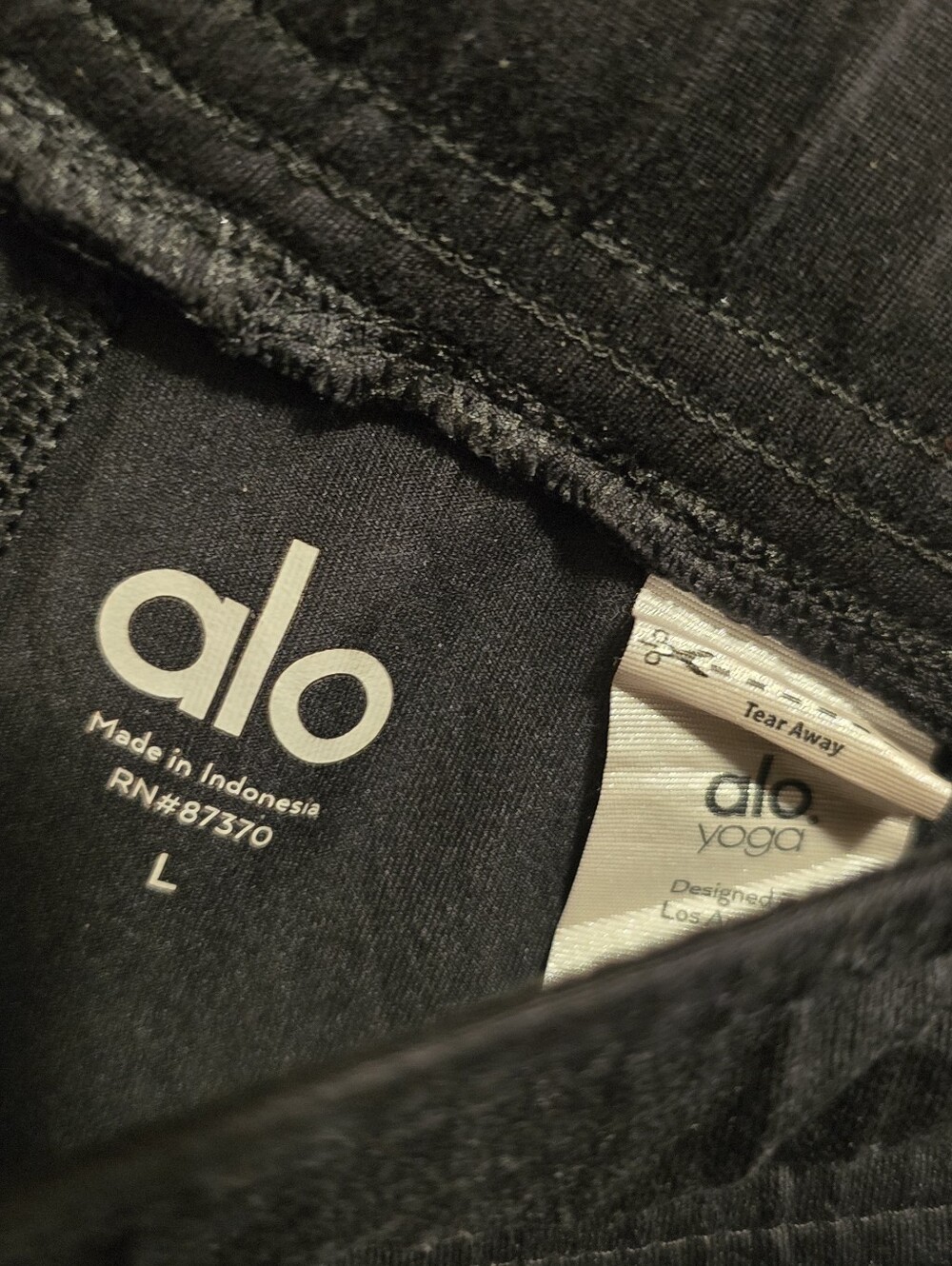 Alo Black crop Leggings - Picture 5 of 6